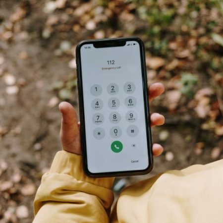 BEREC avertizează că oprirea rețelelor 2G și 3G poate afecta apelurile la 112 pe unele telefoane 4G și 5G em360