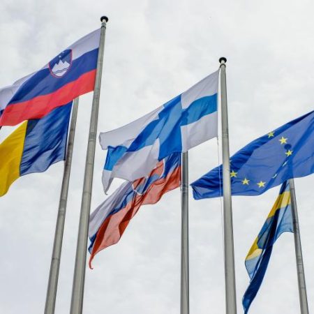 Experți europeni spun că Parteneriatul Estic nu mai poate acoperi realitatea de securitate din vecinătatea estică a Uniunii Europene em360