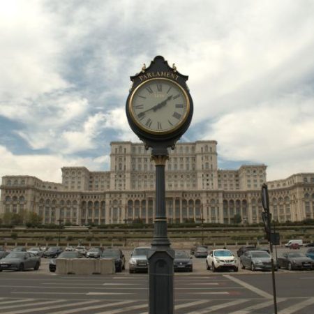 România primește 2,25 miliarde de euro din NextGenerationEU pentru reforme spitale pensii educație și energie em360