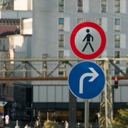 CERRE avertizează că regulile europene privind datele trebuie adaptate pentru AI fără a împinge firmele mici în afara pieței em360