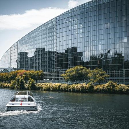 ECFR avertizează că Pactul verde european intră într-o nouă bătălie politică înaintea alegerilor din 2029 em360