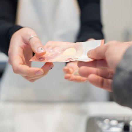 Autoritatea Bancară Europeană pregătește reguli noi pentru ca deponenții să fie informați și plătiți mai rapid când o bancă intră în dificultate em360