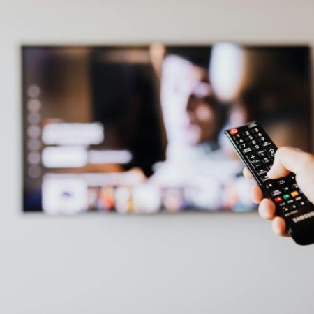 Europol anunță 29 de arestări într-o operațiune împotriva rețelelor de streaming ilegal em360