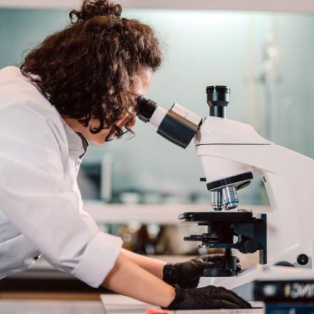 European Research Council avertizează că Europa pierde talent științific în țările unde cercetarea rămâne subfinanțată em360