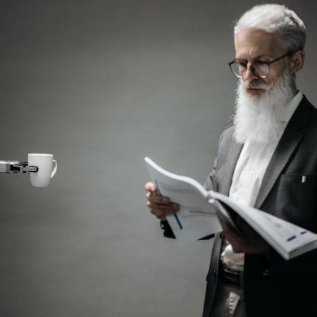 Aplicarea Regulamentului privind inteligența artificială va fi sprijinită de experți independenți em360