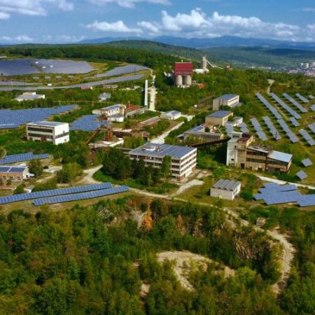 UE investește 135 de milioane de euro în rețele electrice inteligente în Ungaria și Slovacia, pentru consum mai mare panouri solare și vreme extremă em360