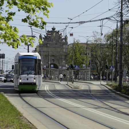 Parchetul European anunță noi acuzații într-o anchetă privind modernizarea infrastructurii de tramvai din Polonia em360