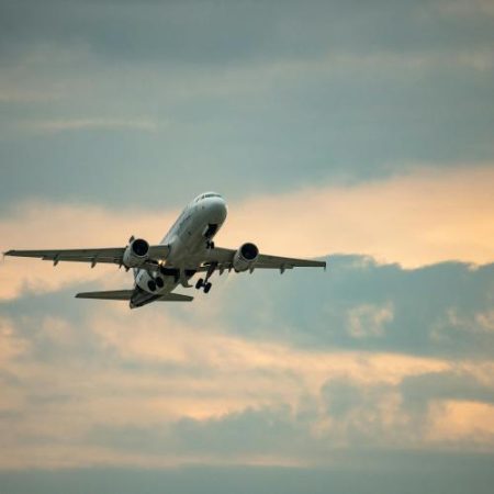 Europa accelerează modernizarea spațiului aerian pentru zboruri mai eficiente și emisii mai reduse em360