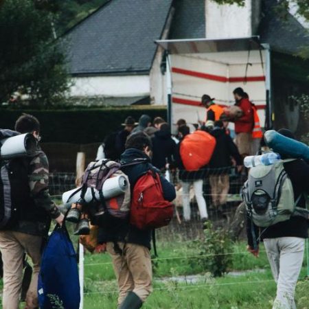Parlamentul European și Consiliul ajung la un acord privind reguli mai dure pentru returnarea migranților fără drept de ședere em360