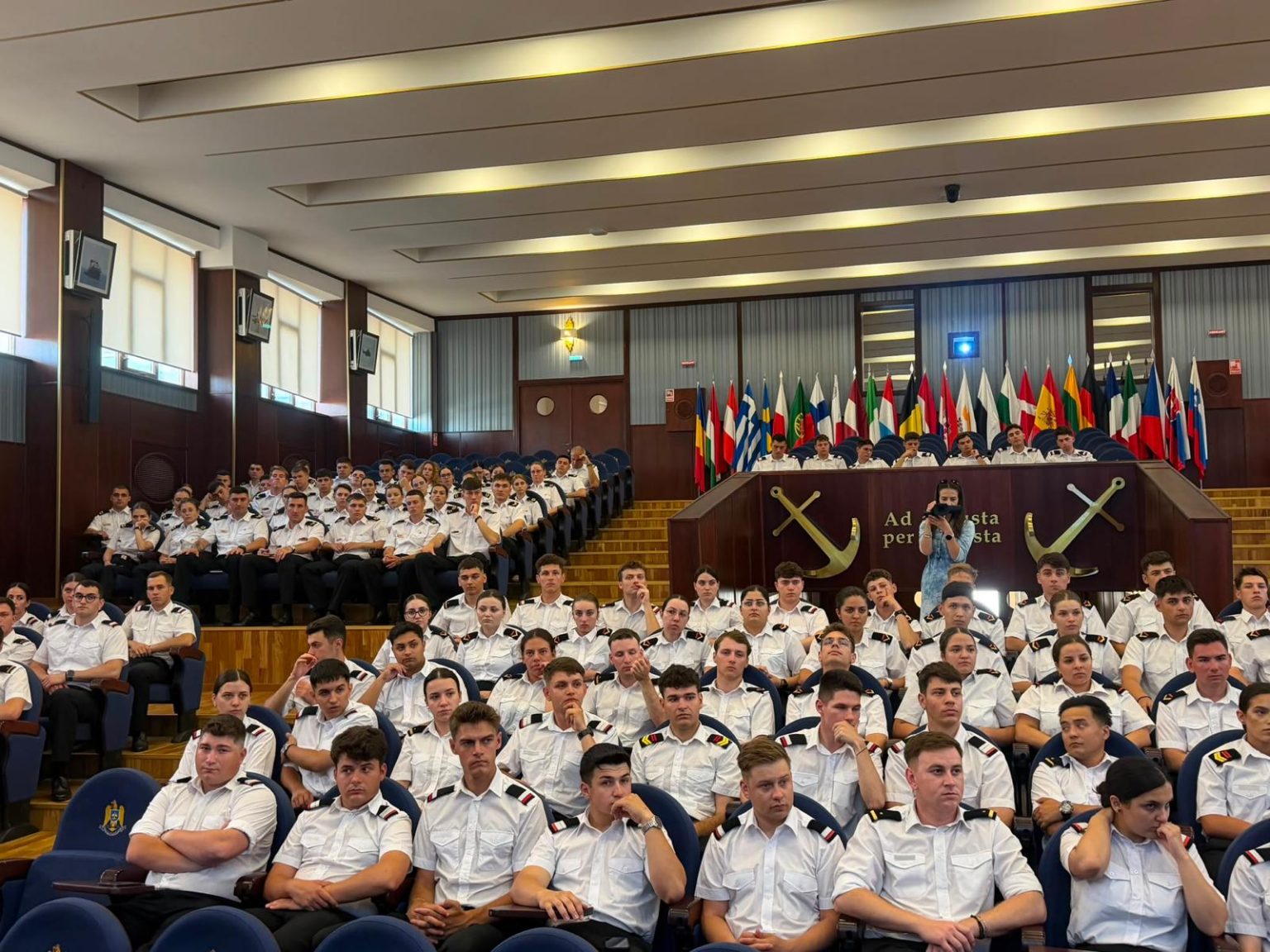 Peste 200 de studenți ai Academiei Navale „Mircea cel Bătrân” au participat la campania „Educație, Leadership, Vocație – She for Romania”
