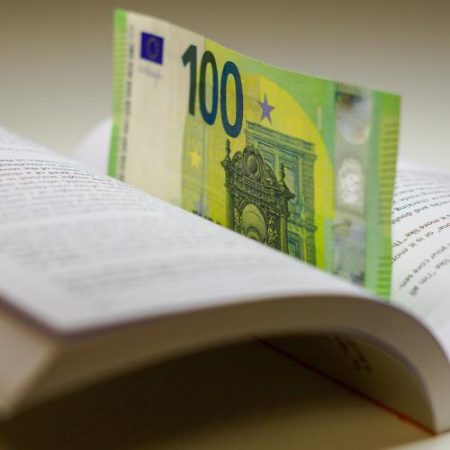 Banca Centrală Europeană alege 36 de bănci și furnizori de plăți pentru testarea euro digital em360