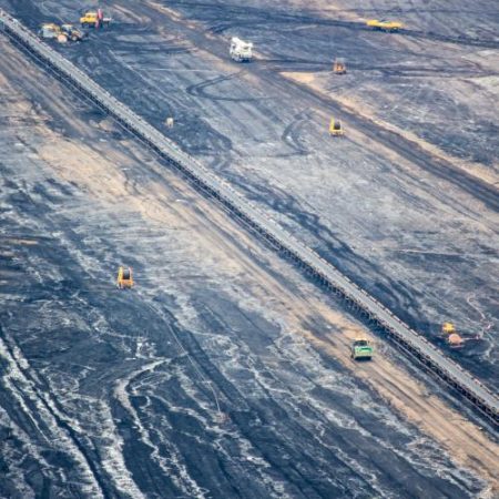 UE ar trebui să investească de zece ori mai mult în explorarea mineralelor pentru a-și atinge obiectivele din 2030 em360