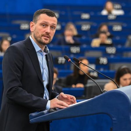 Parlamentul European cere mai mulți bani pentru piața unică vamă și combaterea fraudelor în bugetul UE 2028-2034 em360