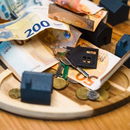 Comisia Europeană arată că UE se bazează tot mai mult pe taxele pe muncă și profit în timp ce taxele de mediu și pe proprietate scad em360