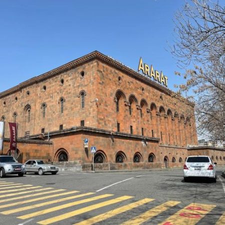 UE trimite experți în Armenia pentru apărare împotriva atacurilor cibernetice dezinformării și fluxurilor financiare ilicite em360