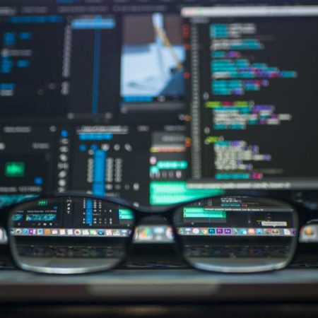 Comisia Europeană obligă SAP să le dea companiilor mai multă libertate la mentenanța software-ului de business em360