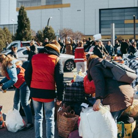4,38 milioane de persoane fugite din Ucraina trăiesc în Uniunea Europeană cu protecție temporară em360