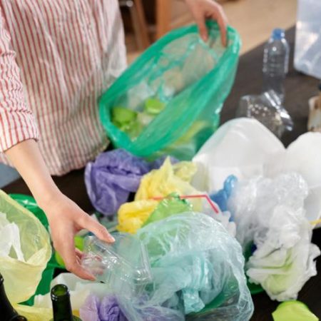 UE pregătește o piață unică pentru materialele reciclate și vrea să dubleze utilizarea lor până în 2030 em360