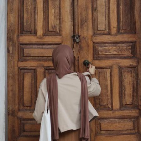 UE sancționează cinci judecători iranieni pentru condamnări la moarte, flagelări și procese împotriva disidenților em360