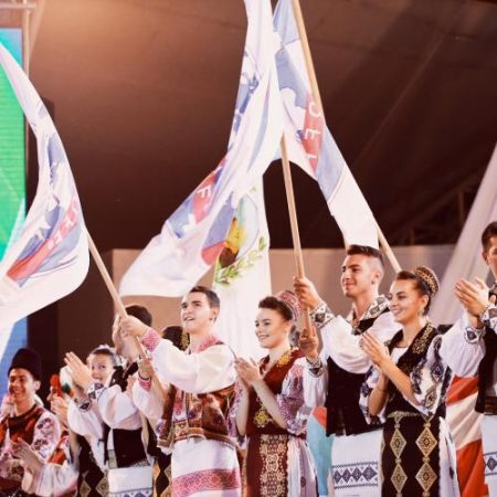 Aproape 9 milioane de oameni lucrează în sectorul cultural al UE dar România are cea mai mică pondere em360