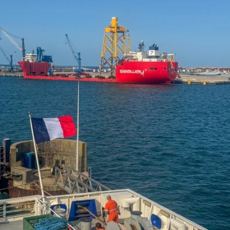 Franța alocă aproape 260 de milioane de euro pentru cinci porturi destinate industriei eoliene offshore plutitoare em360