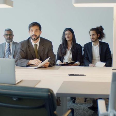 AI-ul folosit la recrutare intră sub reguli mai stricte în UE iar candidații au dreptul la supraveghere umană em360
