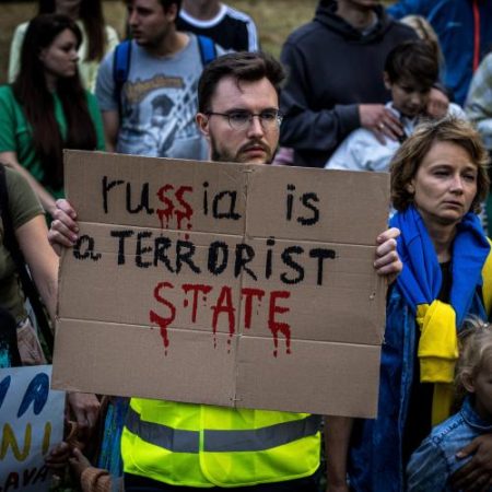 UE descrie un declin seismic al drepturilor omului în Rusia și estimează mii de deținuți politici em360