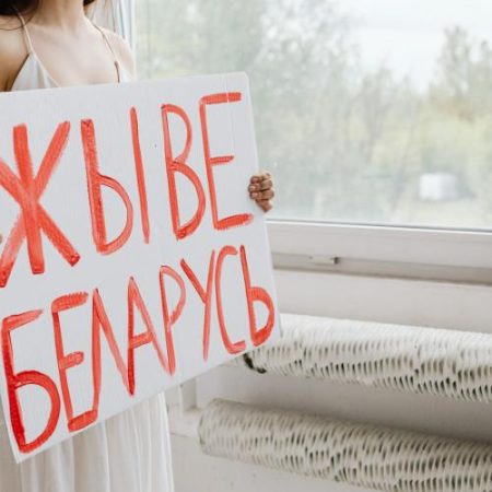 Belarus declară extremiste platforme și programe susținute de UE iar Bruxelles-ul cere anularea deciziei em360