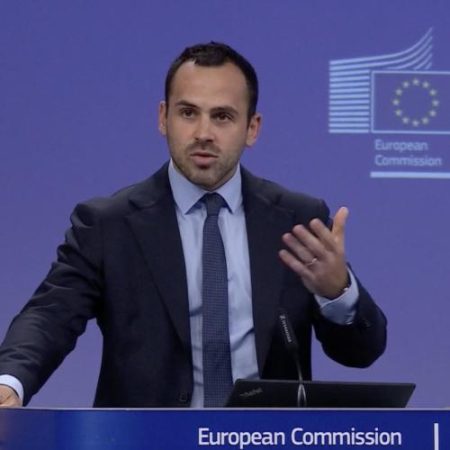 Comisia spune că deplasările ilegale din Ceuta spre restul Europei au fost împiedicate până acum em360