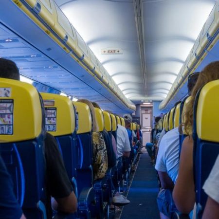 Contractele complexe din aviație fac dificilă stabilirea angajatorului și a contribuțiilor sociale em360