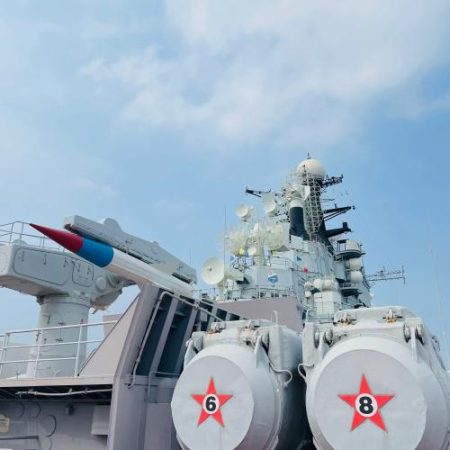 UE avertizează că arsenalul nuclear al Chinei se extinde rapid și s-ar putea apropia de 1.000 de focoase em360
