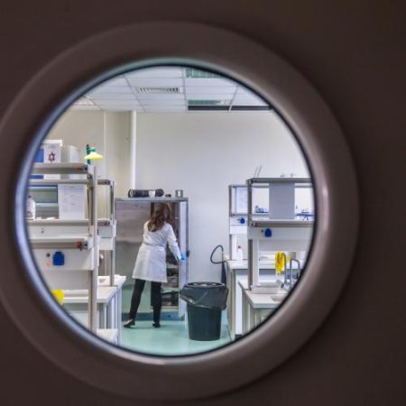 Comisia propune întărirea producției europene de radioizotopi medicali și reducerea dependenței de materiale din Rusia em360