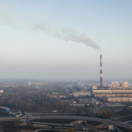 17 state UE au depășit alocările de emisii în 2024 iar doar cinci proiectează atingerea țintei din 2030 cu politicile actuale em360