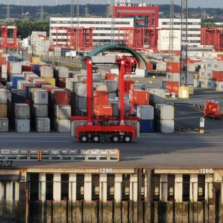 Tarifele și cerințele de conformare depășesc blocajele logistice între obstacolele comerciale raportate de firmele europene em360