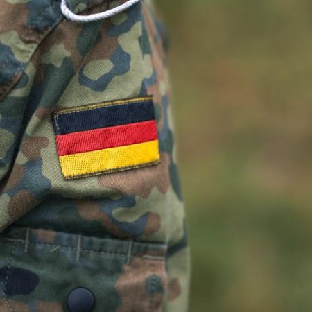 Experți consultați de Carnegie avertizează că reînarmarea Germaniei poate accentua diferențele din Europa fără finanțare comună em360