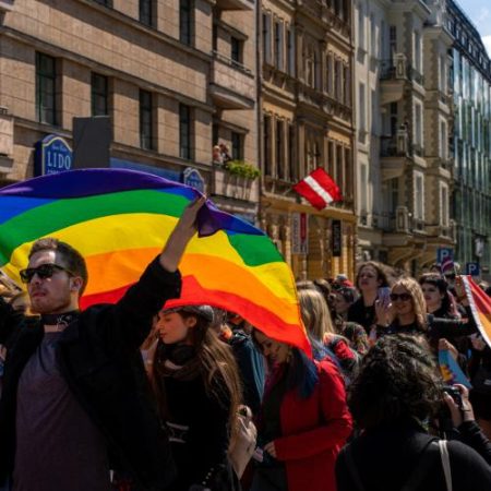 Prima strategie LGBTI a Consiliului Europei vine pe fondul unor protecții penale foarte inegale em360