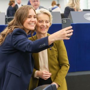 Ajutorul pentru Ucraina arată că UE poate acționa dar prea lent susține Rym Momtaz înaintea discursului von der Leyen em360