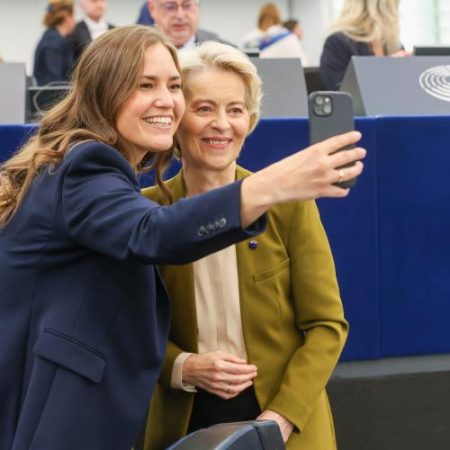 Ajutorul pentru Ucraina arată că UE poate acționa dar prea lent susține Rym Momtaz înaintea discursului von der Leyen em360