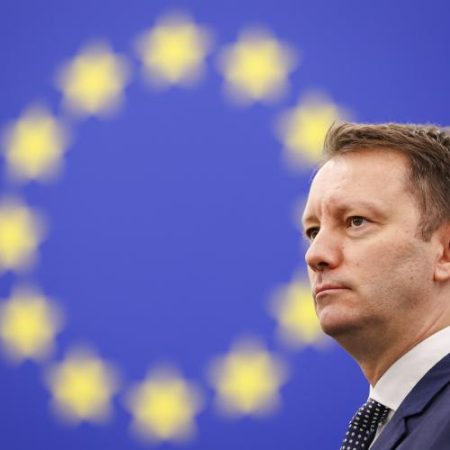 Mureșan cere o taxă pe giganții tehnologici pentru a proteja finanțarea fermierilor și cercetării em360