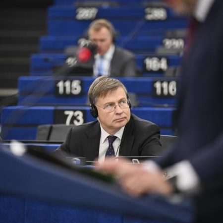 Comisia cere statelor informații despre cerințele naționale care complică aplicarea normelor UE em360