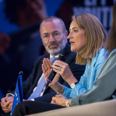 PPE lasă deschis un compromis privind Ceuta fără să impună menționarea Marocului em360