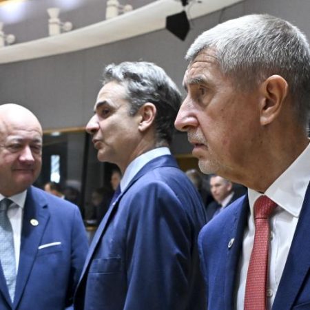 Comisia consideră că premierul ceh se află într-o potențială situație de conflict de interese și menține blocarea unor rambursări UE em360