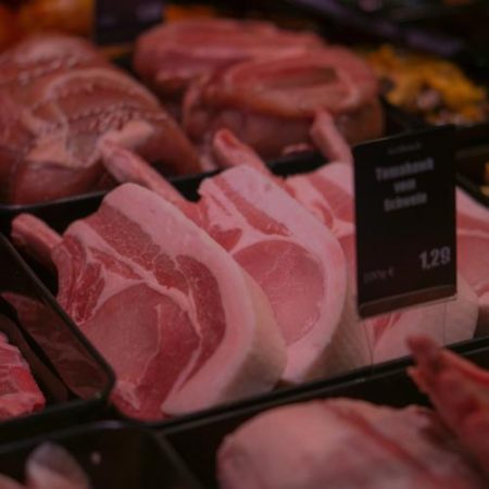 UE își dublează controalele pe teren în țările care exportă alimente și animale către piața europeană în 2027 em360