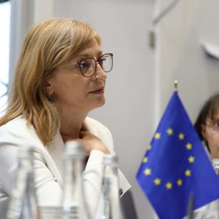 ERC acordă 705 milioane de euro pentru 421 de cercetători aflați la început de carieră iar 21 se mută în Europa din SUA și Canada em360