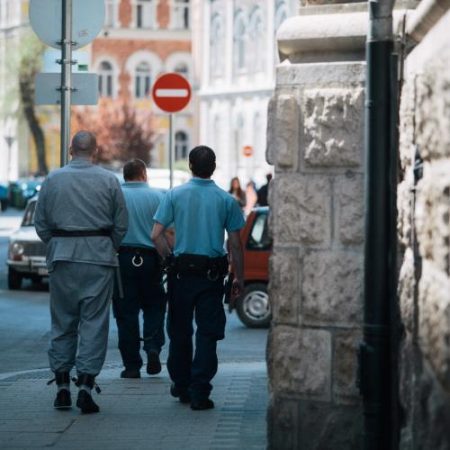 Regulile pentru arestul preventiv există în toată UE dar supraaglomerarea și practica rămân profund inegale em360