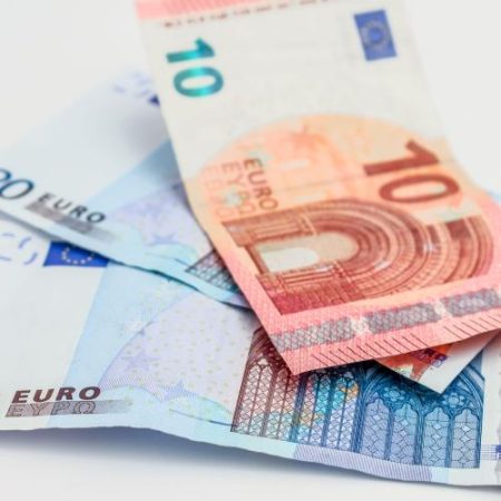 Garanția de 70 de miliarde de euro propusă pentru viitorul InvestEU depinde de alocări bugetare ulterioare em360