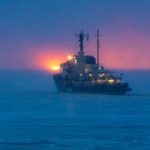 Marea Neagră și Mediterana au avut valuri marine de căldură record, iar Arctica pierde aproape 490.000 km² de gheață pe deceniu