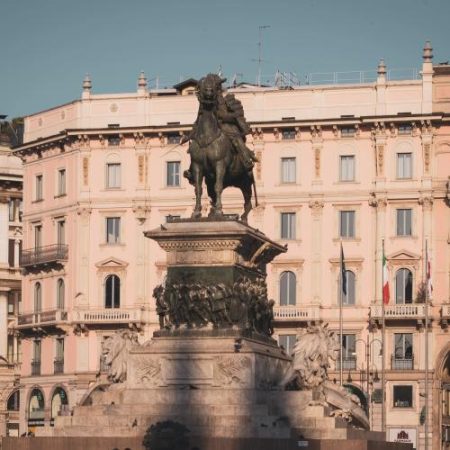 Parchetul European indisponibilizează bunuri de 2,6 milioane de euro în Italia într-o anchetă privind credite fiscale pentru cursuri fictive em360