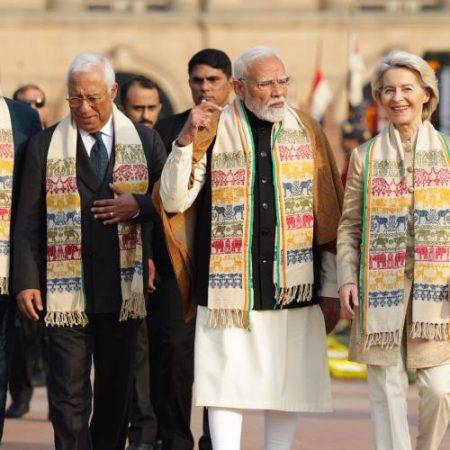 Comisia cere semnarea acordului UE–India care ar reduce taxele vamale pentru peste 96% din exporturile europene de bunuri către India em360