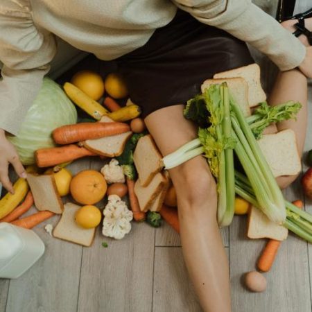 Gospodăriile produc peste jumătate din deșeurile alimentare ale UE cu 69 kg pe persoană em360